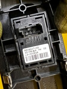 PRAWY PRZÓD PRZEŁĄCZNIK PANEL SZYB BMW F21 F22