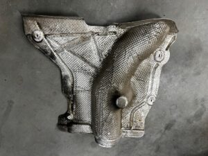 BLACHA OSŁONA TERMICZNA MERCEDES C-KLASA W206