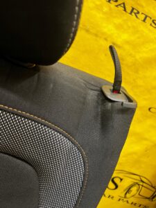 OPARCIE KANAPY TYŁ TYLNEJ LEWY LEWE DACIA SANDERO III STEPWAY 2024R