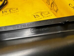 OSŁONA ZAŚLEPKA DESKI KONSOLI PRAWA MERCEDES CLS W218