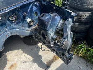 ĆWIARTKA PODŁUŻNICA FARTUCH KIELICH PRZÓD LEWY MERCEDES GL X166 890