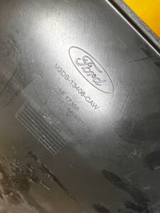 PODSTAWA RAMKA TABLICY REJESTRACYJNEJ TYŁ FORD BRONCO 21-