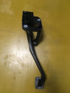 PEDAŁ HAMULCA MERCEDES W246 INFINITI Q30 W117 W156