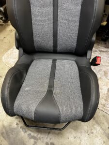 KOMPLET FOTELE KANAPA PRZÓD TYŁ AIRBAG ALLURE ISOFIX PEUGEOT 3008 II EU