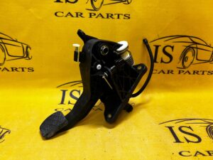 PEDAŁ SPRZĘGŁA POMPKA MERCEDES W156 INFINITI Q30