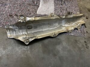 BLACHA OSŁONA TERMICZNA WYDECHU CITROEN C4 GRAND PICASSO II 1.6 THP