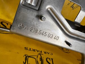 WSPORNIK UCHWYT MOCOWANIE MODUŁU STEROWNIKA AUDIO RADIA MERCEDES CLS W218