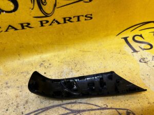 OSŁONA RĄCZKA BOCZKA DRZWI RENAULT MEGANE IV