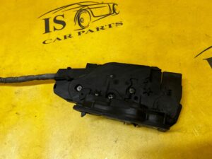 ZAMEK DRZWI TYŁ LEWY MERCEDES C-KLASA W206