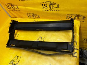 WLOT KIEROWNICA POWIETRZA PORSCHE MACAN 95B