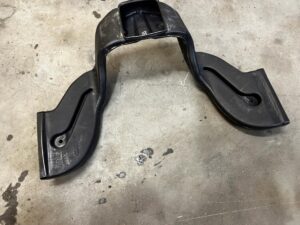 KANAŁ TUNEL NAWIEWU POWIETRZA ŚRODKOWY TYŁ MERCEDES GLS X166