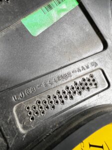 OSŁONA KLAPY PRAWA FORD KUGA MK3 ESCAPE MK4 USA