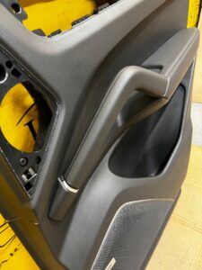 BOCZEK DRZWI BOSE PRAWY PORSCHE CAYENNE COUPE 9Y3 HYBRID