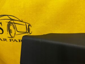 BOCZEK DRZWI PRZÓD PRZEDNIE PRAWE PRAWY TESLA MODEL 3