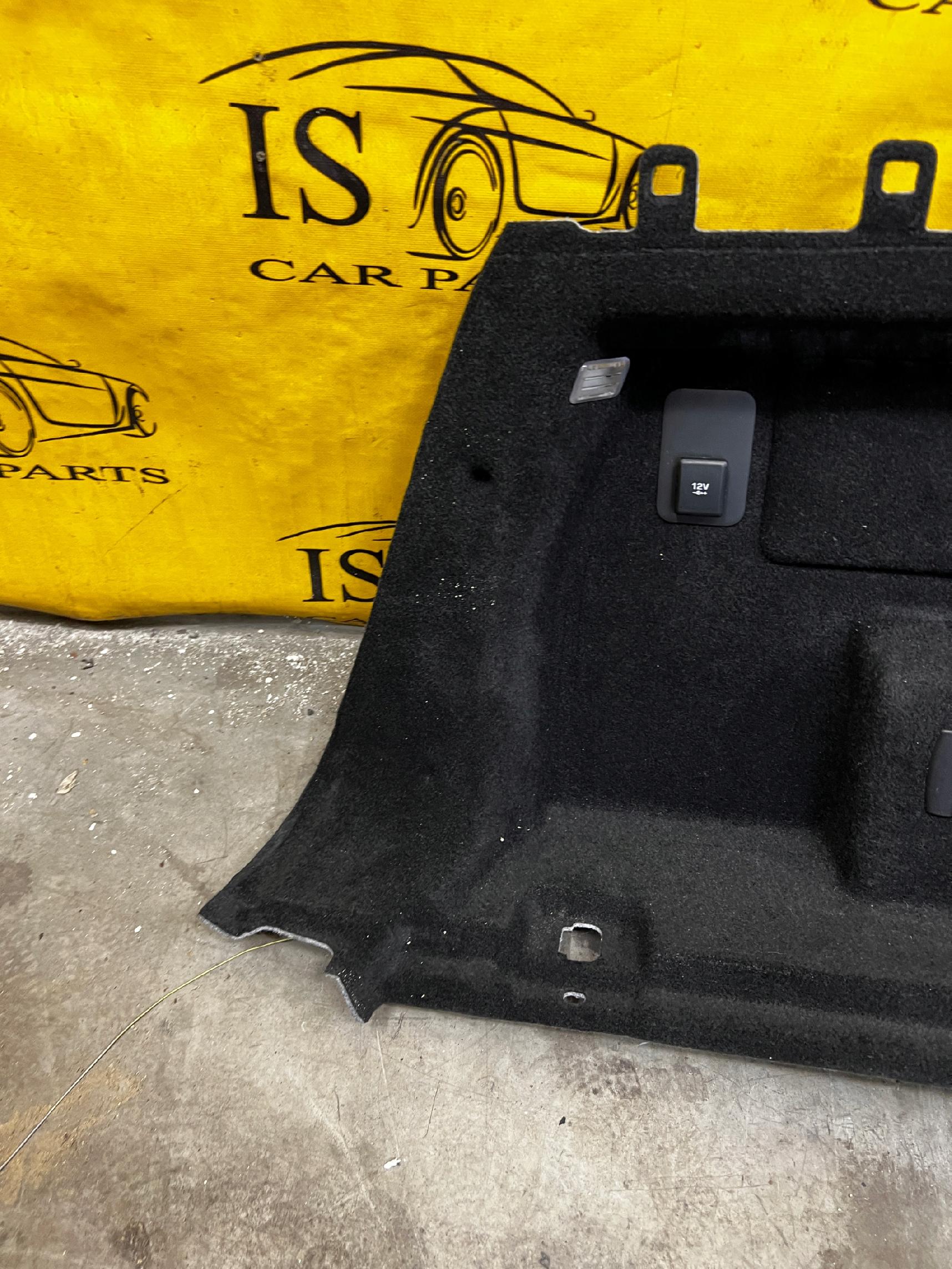 BOCZEK TAPICERKA BAGAŻNIKA LEWA LR RANGE ROVER EVOQUE II L551