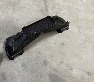 KANAŁ TUNEL NAWIEWU POWIETRZA PORSCHE MACAN 95B