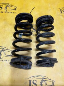 KOMPLET SPRĘŻYNY TYŁ PRAWY LEWY FORD MUSTANG VI