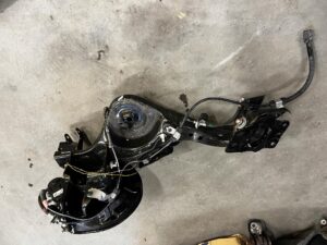 NOWA ZWROTNICA WAHACZ ZAWIESZENIE TYŁ PRAWY NISSAN X-TRAIL T32 4X4 4WD