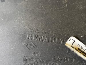 BOCZEK OSŁONA SŁUPKA ŚRODKOWEGO LEWA LEWY RENAULT CLIO IV 4 HB HATCHBACK