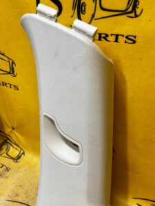 OSŁONA POSZYCIE SŁUPKA B PRAWA VOLKSWAGEN TOUAREG