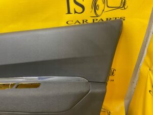 BOCZEK TAPICERKA DRZWI WELUR PRAWY PRZÓD PEUGEOT 3008 I