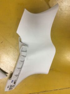 OSŁONA SŁUPKA RENAULT MEGANE IV HB TYŁ PRAWY