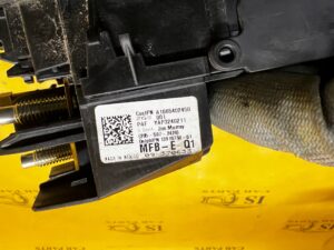 SKRZYNKA BEZPIECZNIKÓW MODUŁ MERCEDES GL X166