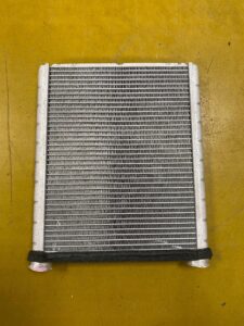 CHŁODNICA NAGRZEWNICY MERCEDES W246 INFINITI Q30