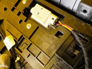 SCHOWEK PASAŻERA DESKI KONSOLI PRAWY RENAULT ESPACE VI