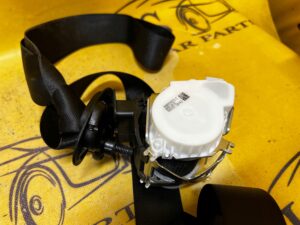 PAS BEZPIECZEŃSTWA PRZÓD LEWY BMW 2 F22