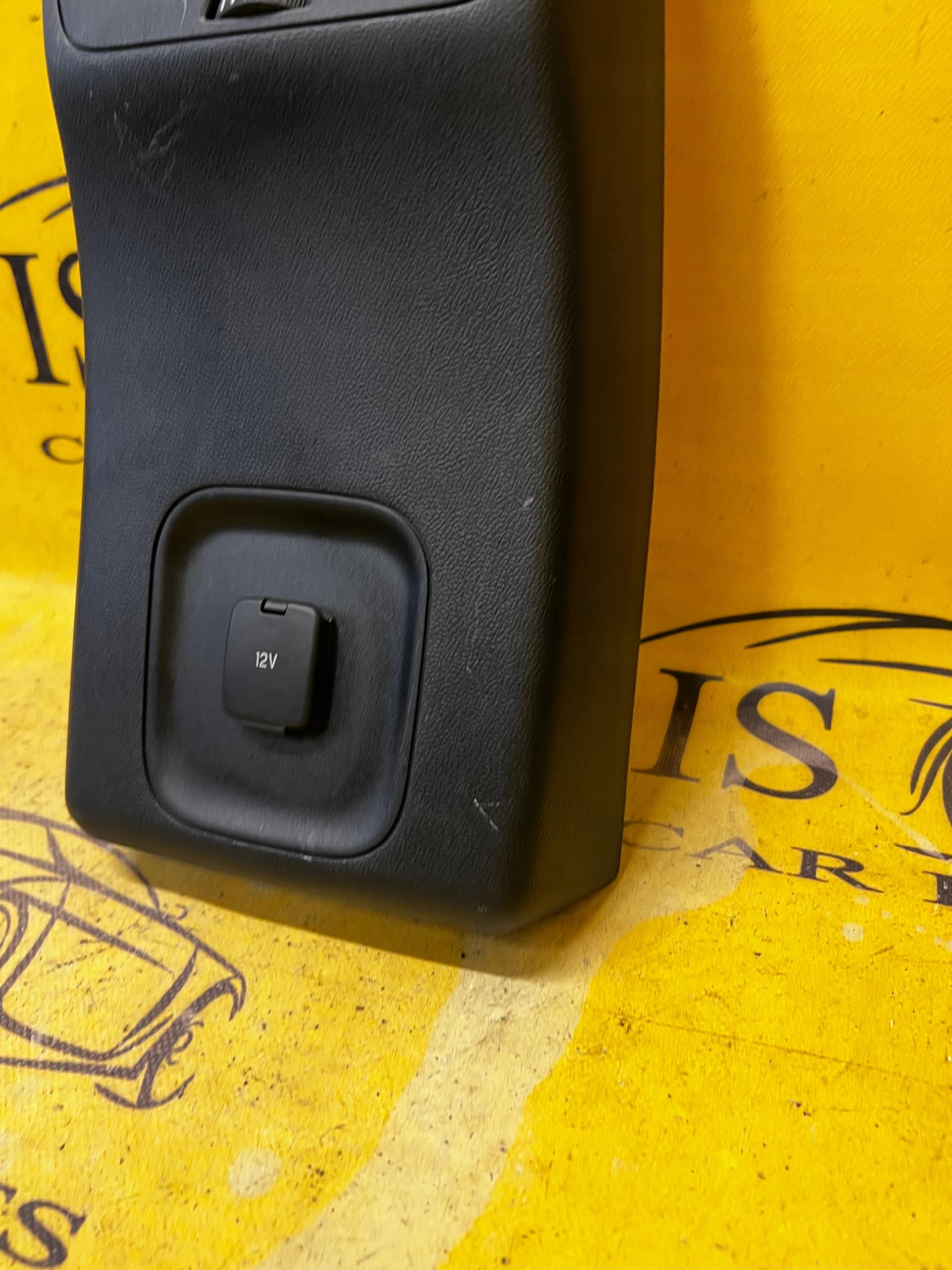 OSŁONA TYŁ TUNELU ŚRODKOWEGO WEJŚCIE USB KRATKI NAWIEWU FORD ESCAPE MK4