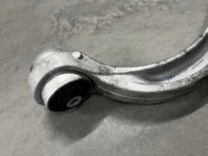 WAHACZ DOLNY DOŁ PRZÓD PRZEDNI PRAWY PORSCHE CAYENNE COUPE 9Y3 9Y0 HYBRID