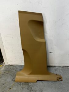 POSZYCIE OSŁONA OBUDOWA SŁUPKA ŚRODKOWEGO B LEWY PORSCHE MACAN 95B