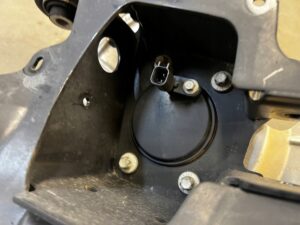 ZWROTNICA PIASTA WAHACZ TYŁ LEWY FORD ESCAPE MK4 FWD 2WD 1.5 ECOBOOST