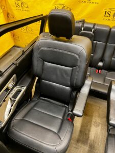 FOTELE KOMPLET WNĘTRZE BOCZKI FOTEL KANAP 6 OSÓB FORD EXPLORER MK6 VI 2021