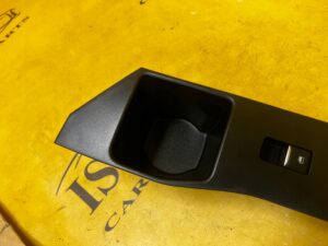 PANEL PRZEŁĄCZNIK SZYBY DRZWI TYŁ PRAWY FORD EXPLORER MK6