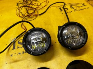 ŚWIATŁA PRZECIWMGIELNE NA LUSTERKO FORD PERFORMANCE LED FORD BRONCO 21-