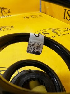 KOMPLET SPRĘŻYNY TYŁ PRAWY LEWY MERCEDES C-KLASA W206 2023R EU 2WD RWD