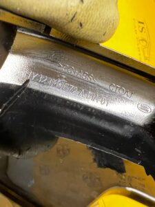 LISTWA DEKOR OBUDOWA DESKI KONSOLI PRAWY LAND ROVER DISCOVERY 5 V L462 EU