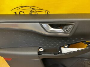 TAPICERKA BOCZEK DRZWI PRZÓD LEWY FORD KUGA MK3 TITANIUM LINE