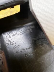 OSŁONA SZYBY SŁUPKA TYŁ PRAWA PRAWY RENAULT MEGANE IV KOMBI