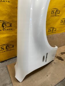 BŁOTNIK PRZÓD PRZEDNI PRAWY INFINITI Q70 M35h BIAŁA PERŁA