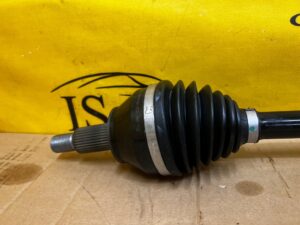 PÓŁOŚ PRZÓD PRZEDNIA LEWY LEWA LAND ROVER DEFENDER II L663 3.0 D200