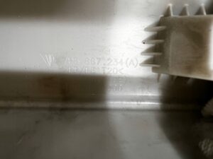 OSŁONA POSZYCIE SŁUPKA A PRZÓD PRAWY ALCANTARA PORSCHE CAYENNE II 7P5