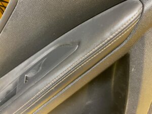 BOCZEK TAPICERKA DRZWI GT LINE LEWY TYŁ PEUGEOT 3008 II