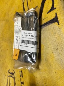 OSŁONA PRZEDNIA PROWADNICY FOTELA PRZÓD LEWY BMW X5 F15 X6 F16 NOWA OEM