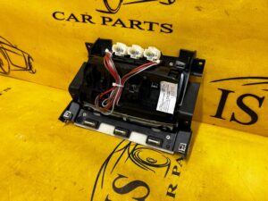 SCHOWEK POPIELNICZKA GNIAZDA ZAPALNICZKI 12V AUDI A8 D4 4H