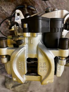 ZWROTNICA TARCZA ZACISK PIASTA TYŁ LEWY SUBARU FORESTER VI SL 25-