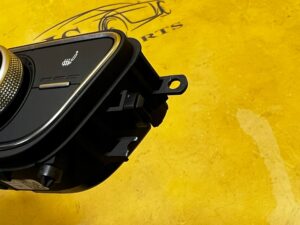 PANEL KLIMATYZACJI NAWIEWU OGRZEWANIA SIEDZEŃ AUDI A4 B9 8W