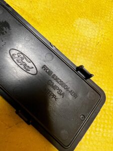 ZAŚLEPKA BIEŻNI SIEDZENIA FOTELA FORD FORD MUSTANG VI